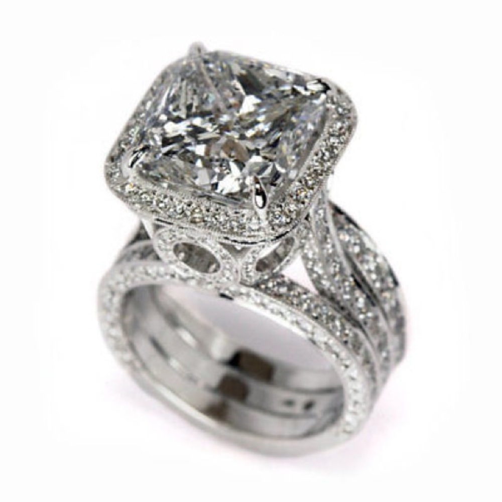 Princess cut engagement ring - Picture 2 of 6